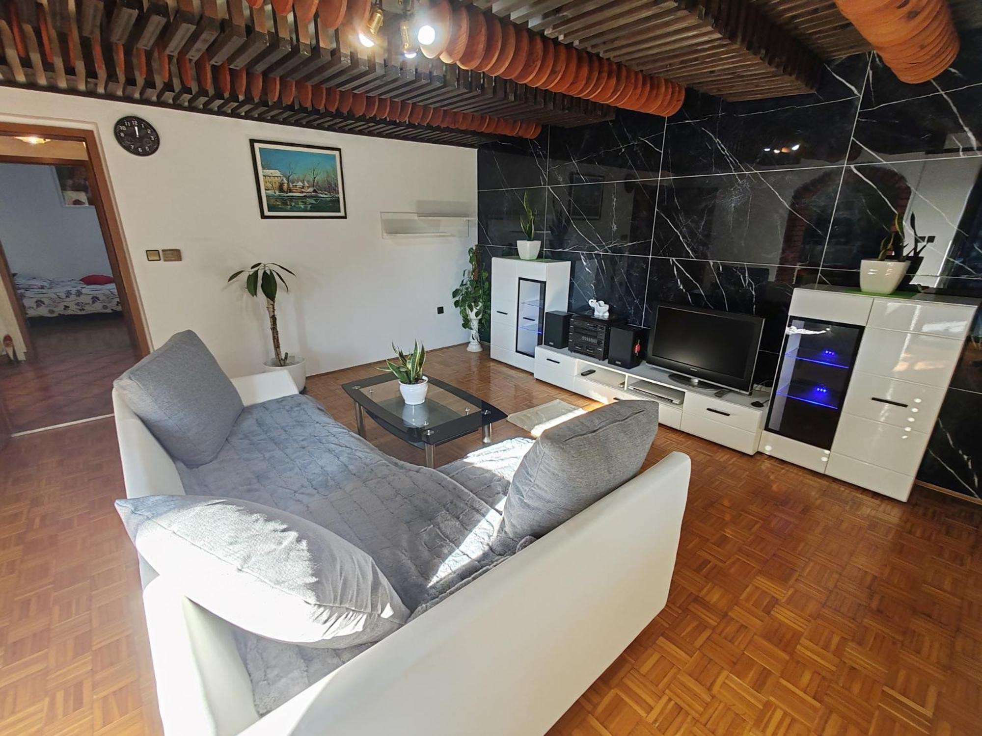 Apartment Preseren Smarjeske Toplice ภายนอก รูปภาพ