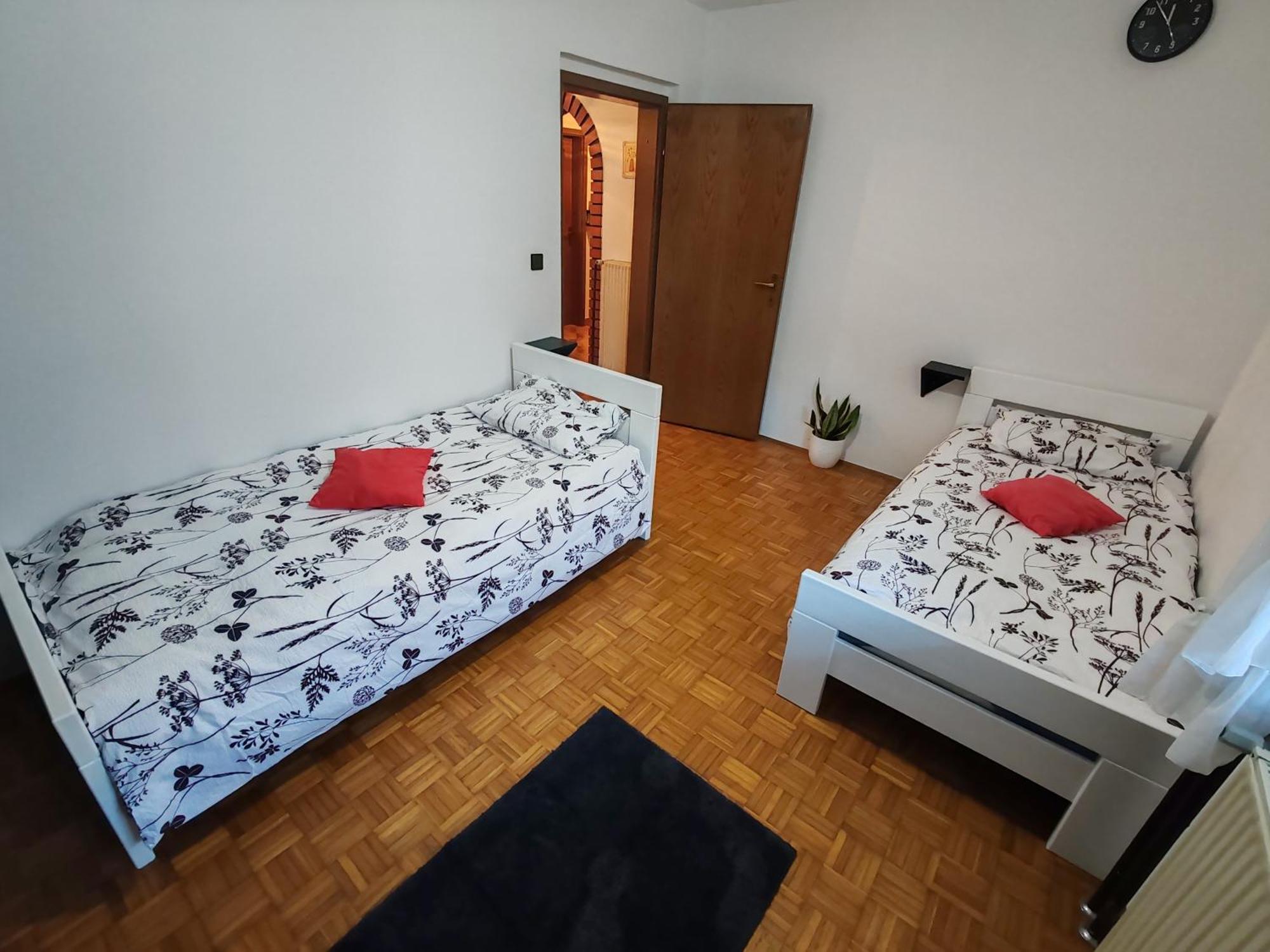 Apartment Preseren Smarjeske Toplice ภายนอก รูปภาพ